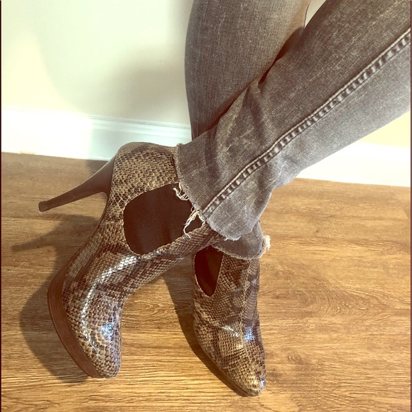 Michael Kors - Picture 2 of 8